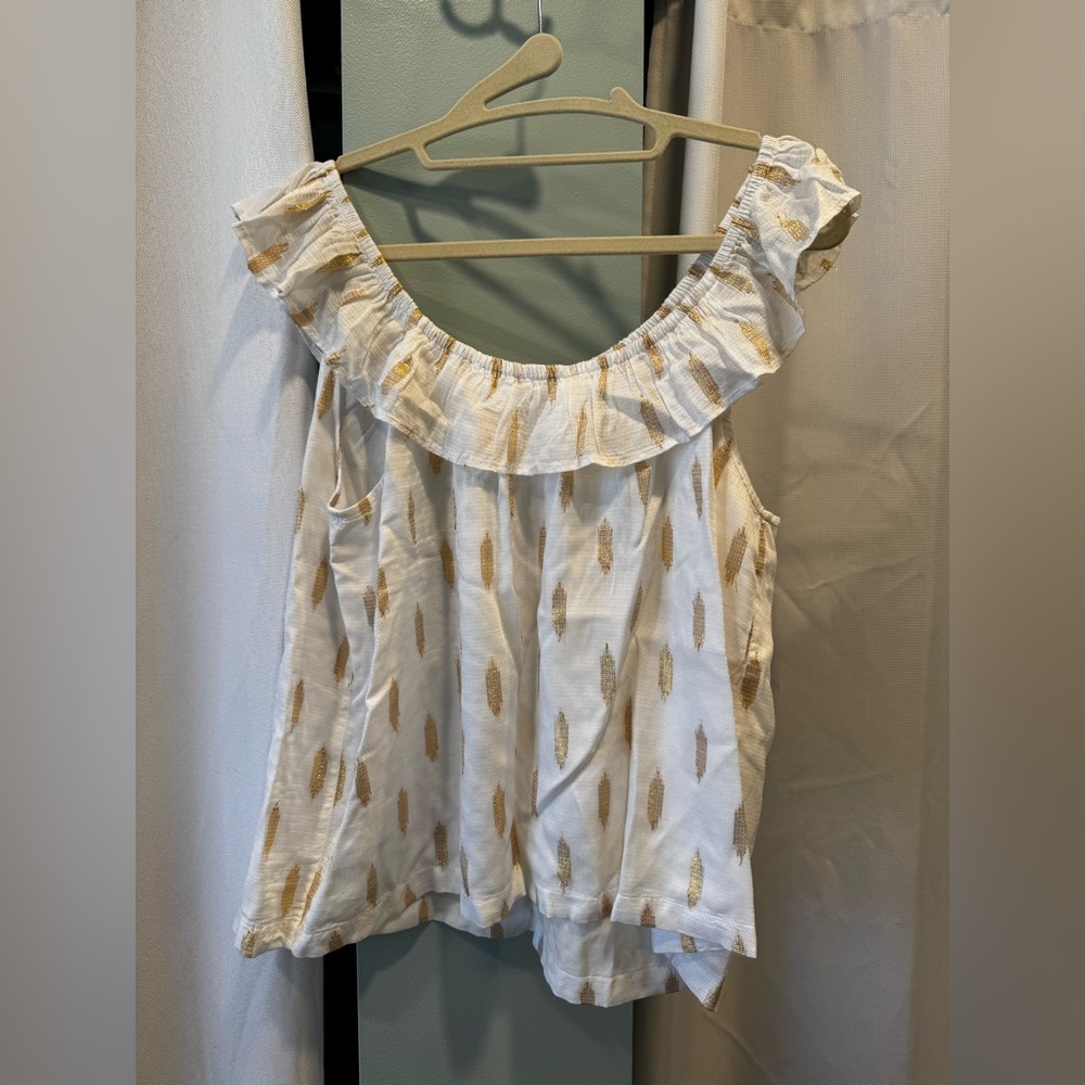Splendid Cream and Gold Blouse with Ruffle Neckline